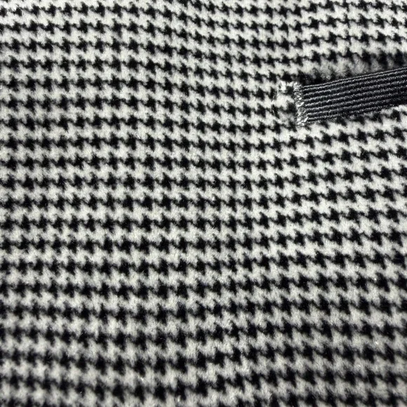 Hugo Boss Tailored Shawl Lapel Dinner Jacket – 40R – Black/Silver - Picture 11 of 11